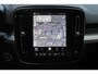 Volvo XC40 2.0 B3 Plus Black Edition Google Infotainment / Adaptieve cruise control / Elektrisch bedienbare voorstoelen met geheugen op de bestuurdersstoel / Stoelverwarming