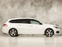 Peugeot 308 SW 1.2 PureTech GT-line Sport (GROOT NAVI, SPORTSTOELEN, PANORAMADAK, LM VELGEN, TREKHAAK, GETINT GLAS, NIEUWE APK, NIEUWSTAAT)