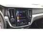 Volvo V60 2.0 B3 Momentum Business | AUTOMAAT! | Elektrische Achterklep | Cruise Control | Trekhaak