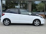 Toyota Yaris 1.5 Hybrid Trend Bi-Tone | Leer | Navigatie | LM Velgen