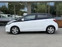 Toyota Yaris 1.5 Hybrid Trend Bi-Tone | Leer | Navigatie | LM Velgen