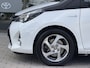 Toyota Yaris 1.5 Hybrid Trend Bi-Tone | Leer | Navigatie | LM Velgen