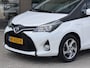 Toyota Yaris 1.5 Hybrid Trend Bi-Tone | Leer | Navigatie | LM Velgen