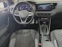 Volkswagen Polo 1.0 TSI 95pk R-Line DSG Automaat / Panorama dak / Navigatie by APP / LM 16 inch / Parkeersensoren / LED