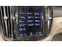Volvo XC60 2.0 B5 Inscription | Trekhaak| | Adaptieve Cruise Control| Alarm klasse 3| Stoel- en stuurwielverwarming| Standkachel| Extra getint glas| 20"Lichtmetalen velgen| Verwarmbare voorruit