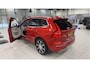 Volvo XC60 2.0 B5 Inscription | Trekhaak| | Adaptieve Cruise Control| Alarm klasse 3| Stoel- en stuurwielverwarming| Standkachel| Extra getint glas| 20"Lichtmetalen velgen| Verwarmbare voorruit