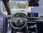 Peugeot 2008 Envy 1.2 Hybrid 110 e-DSC6 | Apple Carplay/Android Auto | achteruitrijcamera | Airco | Draadloze Telefoonoplader | Keyless entry/start | Parkeersensoren | Adaptief Cruise Control