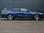 BMW 5-Serie Touring 550e xDrive | Pano | Trekhaak | B&W Audio |