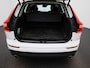 Volvo XC60 2.0 T5 Momentum | Automaat | Apple Carplay / Android Auto | Lederen Bekleding | Parkeersensoren |