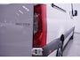 Mercedes-Benz Sprinter 317 CDI 170 pk L2H2 Camera, Apple Carplay Cruise Control, Airco, Opstap achter, 3-Zits