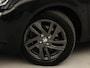 Peugeot 208 1.2 PureTech Sport Automaat (APPLE CARPLAY, KEYLESS, PARKEERSENSOREN, SPORTSTOELEN, CRUISE, LANE ASSIST, NIEUWE APK, NIEUWSTAAT)