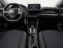 Peugeot 208 1.2 PureTech Sport Automaat (APPLE CARPLAY, KEYLESS, PARKEERSENSOREN, SPORTSTOELEN, CRUISE, LANE ASSIST, NIEUWE APK, NIEUWSTAAT)