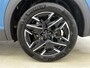 Peugeot 5008 SUV GT Hybrid 145pk Automaat | DEMO | 7 Zitplaatsen | Navigatie | 360° Camera | Handsfree Achterklep | Stoel- en stuurverwarming | Adaptieve Cruise Control | Climate Control | Parkeersensoren v+a | Matrix Led koplampen | Keyless | Draadloze Apple Carplay / Android Auto | Sfeerverlichting | Donker getint glas | Afwijkende dakkleur | 19" Lichtmetalen velgen |