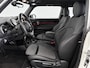 MINI Cooper 3-Deurs 1.5 Business Edition (LED, STOELVERWARMING, NAVI, 17 INCH)