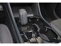 Volvo XC40 2.0 T4 R-Design - Panorama/schuifdak - IntelliSafe Surround - 360º Camera - Parkeersensoren voor & achter - Elektr. bedienb. voorstoelen met geheugen links - Cruise control - Inklapbare trekhaak - 19' LMV