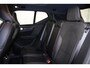 Volvo XC40 2.0 T4 R-Design - Panorama/schuifdak - IntelliSafe Surround - 360º Camera - Parkeersensoren voor & achter - Elektr. bedienb. voorstoelen met geheugen links - Cruise control - Inklapbare trekhaak - 19' LMV