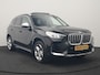 BMW X1 xDrive30e X Line PHEV 326pk Dealer O.H. | Trekhaak Af Fabriek | Panodak | Camera | Harman / Kardon | Lederen Voorstoelen Verwarmd | Sfeerverlichting | Apple Carplay | Navigatie | DAB | Cruise Control | Plug In Hybrid |