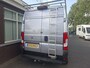 Peugeot Boxer 335 2.2 BlueHDi 140 L2H2 Asphalt
