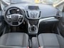 Ford Grand C-Max 1.6 Trend 105pk | 7-persoons | Airco | Bluetooth | Cruise control | Isofix bevestiging voor kinderzitjes | Navigatiesysteem | Parkeersensor achter | Trekhaak | Zeer nette auto!
