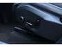 Volvo XC90 2.0 T8 Plug-in hybrid AWD Ultra Black Ed. Exec. | Gelaagde Ruiten Rondom | Panoramisch Schuif-/Kanteldak | Luchtvering | Verwarmbare voorstoelen met massagefunctie en ventilatie | Bowers & Wilkins High End Audio | Head-up display | 360 Camera |