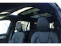 Volvo XC90 2.0 T8 Plug-in hybrid AWD Ultra Black Ed. Exec. | Gelaagde Ruiten Rondom | Panoramisch Schuif-/Kanteldak | Luchtvering | Verwarmbare voorstoelen met massagefunctie en ventilatie | Bowers & Wilkins High End Audio | Head-up display | 360 Camera |