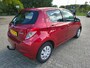 Toyota Yaris 1.0 VVT-i Now nette maar ook zuinige yaris op all seasons banden met trekhaak!