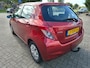 Toyota Yaris 1.0 VVT-i Now nette maar ook zuinige yaris op all seasons banden met trekhaak!