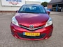 Toyota Yaris 1.0 VVT-i Now nette maar ook zuinige yaris op all seasons banden met trekhaak!