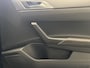 Volkswagen Polo 1.0 TSI HIGHLINE NAVIGATIE CRUISE CONTROL CLIMATE CONTROL STOELVERWARMING BLUETOOTH TELEFOON VERMOEIDHEID HERKENNING 17" LICHTMETALEN VELGEN ZEER MOOI !!