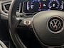 Volkswagen Polo 1.0 TSI HIGHLINE NAVIGATIE CRUISE CONTROL CLIMATE CONTROL STOELVERWARMING BLUETOOTH TELEFOON VERMOEIDHEID HERKENNING 17" LICHTMETALEN VELGEN ZEER MOOI !!