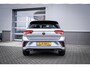 Volkswagen T-Roc 1.5 TSI R-Line | Achteruitrijcamera | R-Line exterieur | Trekhaak met afneembare kogel