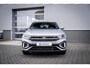Volkswagen T-Roc 1.5 TSI R-Line | Achteruitrijcamera | R-Line exterieur | Trekhaak met afneembare kogel
