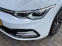Volkswagen Golf 1.4 eHybrid Style / AUTOMAAT/ PANO/ PARK. SENSOREN/ MEMORY SEATS/ STOEL-STUURVERWARM./ ERGO ACTIVE/ ADAPT. CRUISE/ TRAVEL ASISST/ MASSAGE FUNCTIE/ APP CONNECT/ NAVI/ CLIMA/ DAB