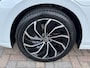 Volkswagen Golf 1.4 eHybrid Style / AUTOMAAT/ PANO/ PARK. SENSOREN/ MEMORY SEATS/ STOEL-STUURVERWARM./ ERGO ACTIVE/ ADAPT. CRUISE/ TRAVEL ASISST/ MASSAGE FUNCTIE/ APP CONNECT/ NAVI/ CLIMA/ DAB