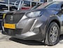 Peugeot 2008 1.2 PureTech Active Pack - AUTOMAAT I Apple CarPlay / Navigatie I Airco I LED I PDC I Sport velgen I