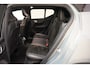 Volvo XC40 T4 Recharge R-Design [ Panorama Apple/Android Stoel-en stuurverwarming ]
