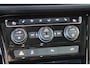 Volkswagen Touran 1.4 TSI Highline Business R 7p | 7-persoons | Velours bekleding | Adaptieve cruise control | Stoelverwarming | Masage |