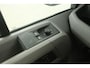 Volkswagen Crafter 2.0 TDI L3H3 140PK | Airco | Cruise | Parkeersens. | 3 Zits