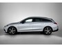 Mercedes-Benz CLA Shooting Brake 200 Business Solution AMG | Premium Plus pakket | Nightpakket | Trekhaak | Vast panoramadak | Sportstoelen | URBAN GUARD | Massage functie | 18" vijfspaaks lichtmetalen AMG-velgen |