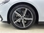 Mercedes-Benz CLA Shooting Brake 200 Business Solution AMG | Premium Plus pakket | Nightpakket | Trekhaak | Vast panoramadak | Sportstoelen | URBAN GUARD | Massage functie | 18" vijfspaaks lichtmetalen AMG-velgen |
