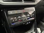 Volkswagen T-Cross 1.0 TSI R-Line / AUTOMAAT/ 2X R-LINE/ PARK.SENSOR.V+A/ CAMERA/ ACC/ APP-CONNECT/ STOELVERWARM./ DIGITAL DASH/ NAVI/ DAB/ CLIMA/ LED/ 17'' LMV