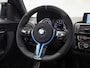 BMW 1-Serie M135 M135i xDrive High Executive Automaat 320Pk (GROOT NAVI, SCHUIFDAK, ALCANTARA STUUR, AKRAPOVIC UITLAATSYSTEEM, LEDER, NIEUWE APK)