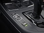 BMW 1-Serie M135 M135i xDrive High Executive Automaat 320Pk (GROOT NAVI, SCHUIFDAK, ALCANTARA STUUR, AKRAPOVIC UITLAATSYSTEEM, LEDER, NIEUWE APK)