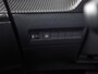 Peugeot 2008 1.2 PureTech Allure Pack Automaat (APPLE CARPLAY, CLIMATE, PARKEERSENSOREN, GETINT GLAS, LANE ASSIST, LM VELGEN, NIEUWE APK)