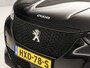 Peugeot 2008 1.2 PureTech Allure Pack Automaat (APPLE CARPLAY, CLIMATE, PARKEERSENSOREN, GETINT GLAS, LANE ASSIST, LM VELGEN, NIEUWE APK)