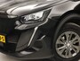 Peugeot 2008 1.2 PureTech Allure Pack Automaat (APPLE CARPLAY, CLIMATE, PARKEERSENSOREN, GETINT GLAS, LANE ASSIST, LM VELGEN, NIEUWE APK)
