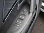 Peugeot e-2008 EV GT Pack 50 kWh | Panoramadak | Adaptieve Cruise | Stoelverwarming | 27.699 km |