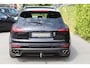 Porsche Cayenne S E-Hybrid 419PK 🚀 | Pano ☀️ | Bose 🔊 | Trekhaak 🔗 | Leder 🛋️ | Zeer compleet!