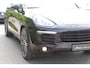 Porsche Cayenne S E-Hybrid 419PK 🚀 | Pano ☀️ | Bose 🔊 | Trekhaak 🔗 | Leder 🛋️ | Zeer compleet!