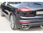 Porsche Cayenne S E-Hybrid 419PK 🚀 | Pano ☀️ | Bose 🔊 | Trekhaak 🔗 | Leder 🛋️ | Zeer compleet!